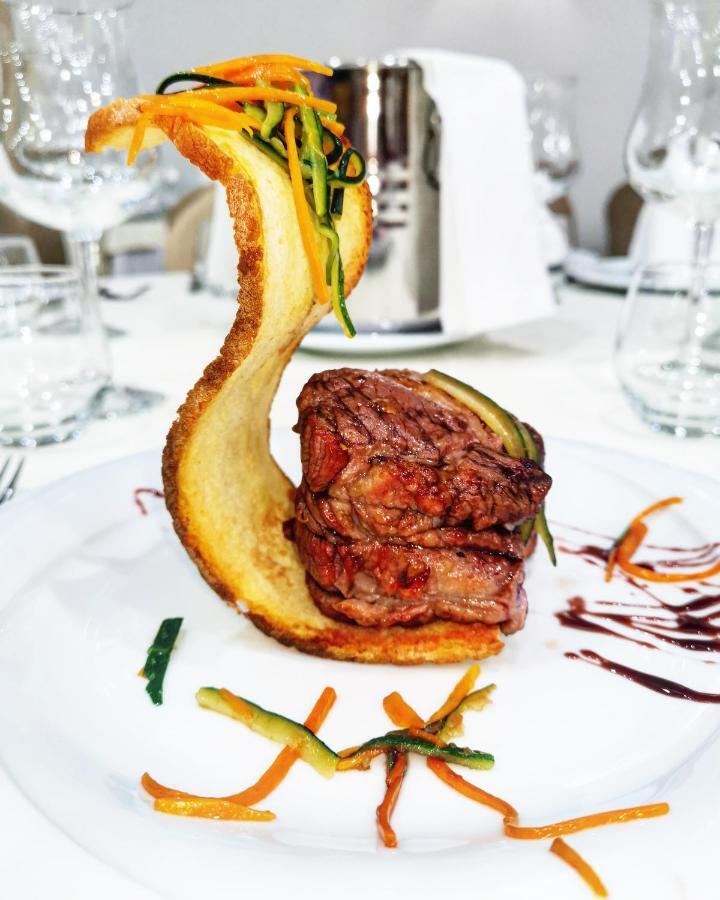 Hotel Sica Montecorvino Rovella ภายนอก รูปภาพ